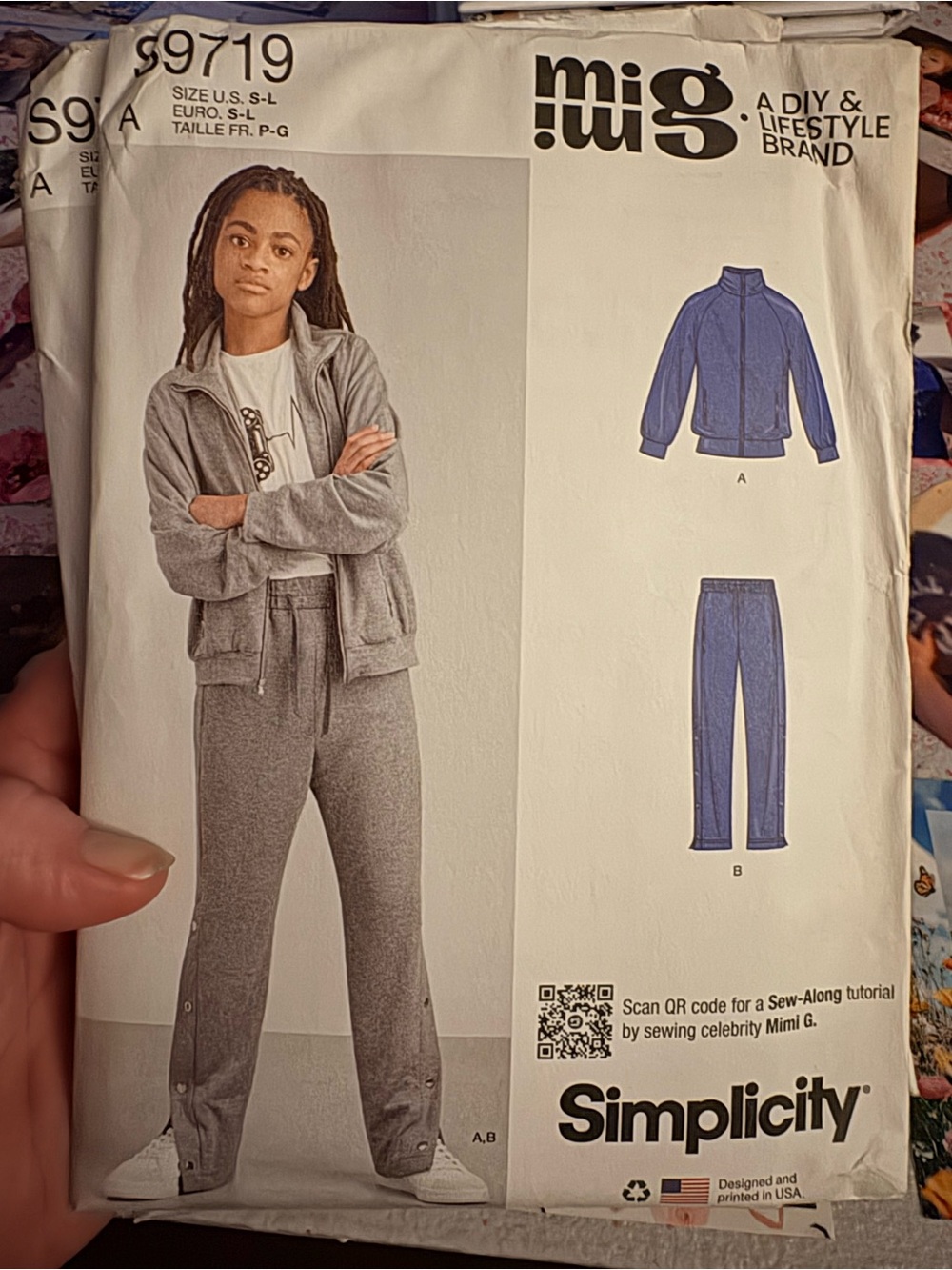 BN UNCUT SIMPLICITY 9719 A SEWING PATTERNS BOYS TRACK SUIT SWEATS